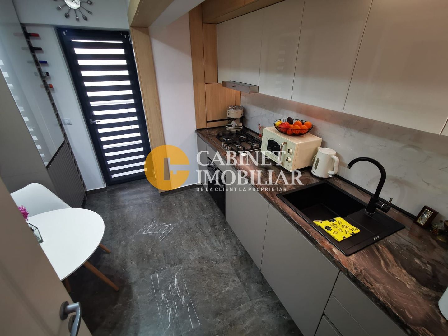 2 camere decomandat | etaj 3/10 | Mobilat&Utilat | CUG | Parcare subterană+Boxă - Poză 9