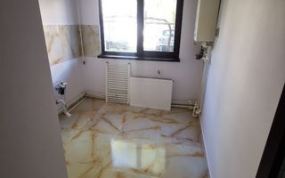 De vanzare apartament 2 camere – Zona Mall, parter, renovat complet - Poză 4