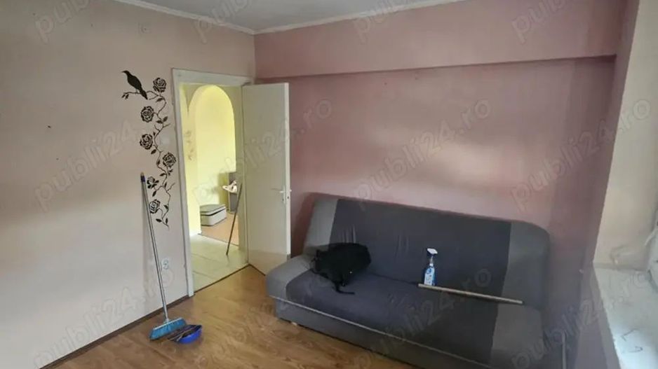 BRASADAS vinde apt 3 cam NEFINISAT etaj 4/4 in Micro 16. - Poză 4