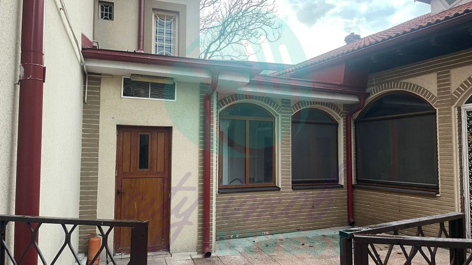 Casa formata din 2 corpuri cu TEREN 433 MP - Poză 7