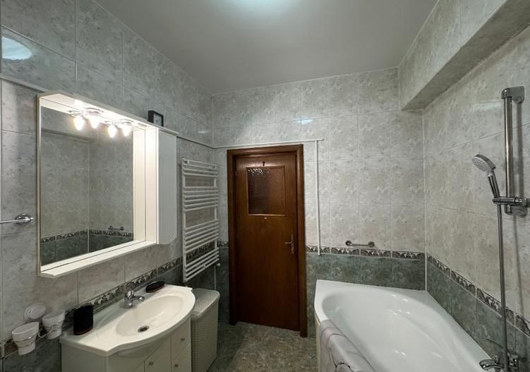 De inchiriat 3 camere zona Piata Domenii, 82mp utili, an 2006, direct proprietar - Poză 10