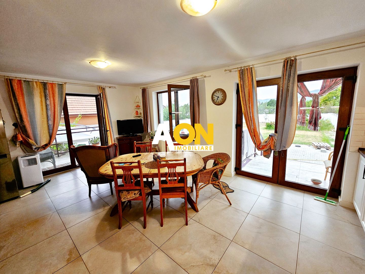 Casa D+P+1E, 6 camere, 1024 mp teren, Barabant - Poză 9