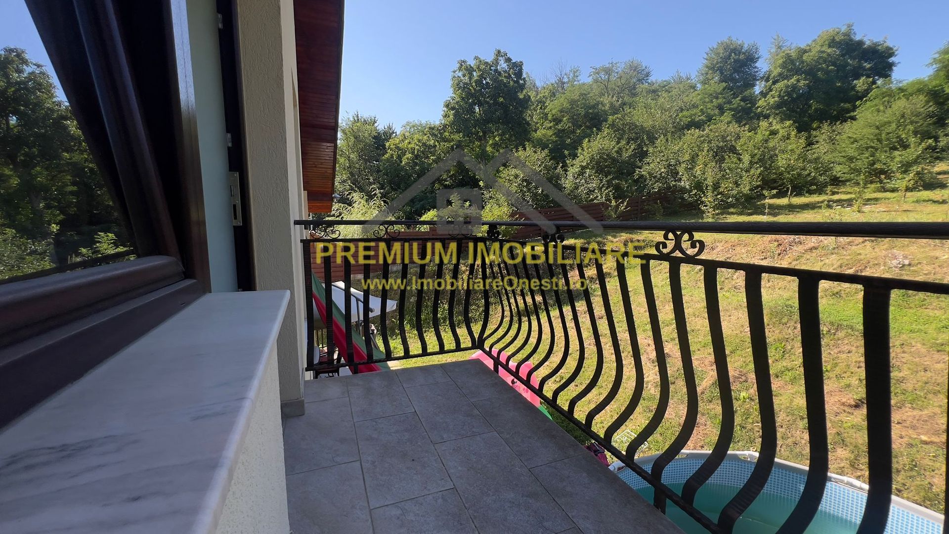 Vilă P+M cu teren de 4.200 mp + Garaj - Onești - Poză 28