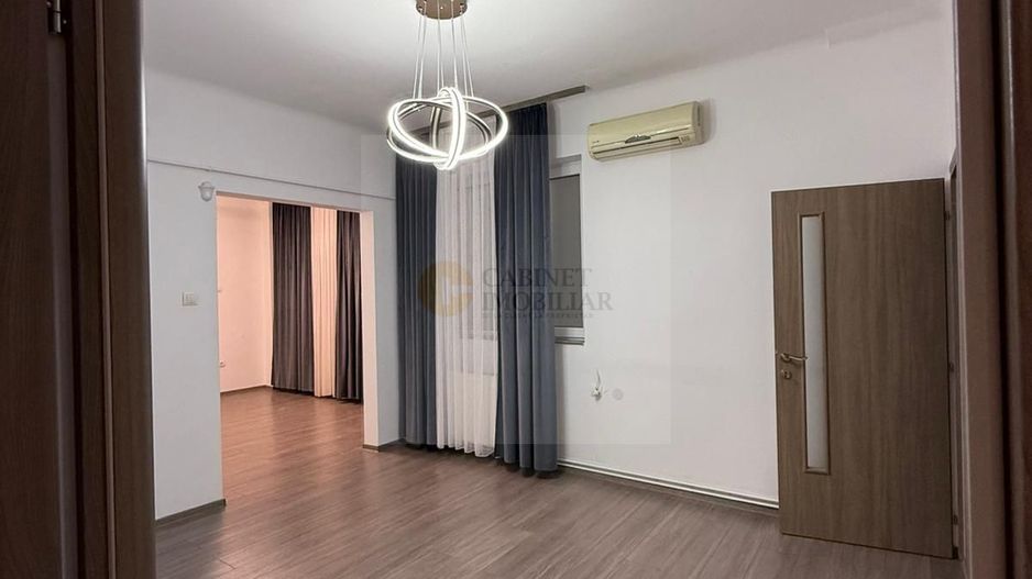 4 camere  | Etaj 1/6  | Calea Victoriei - | Partial mobilat si utilat - Poză 1