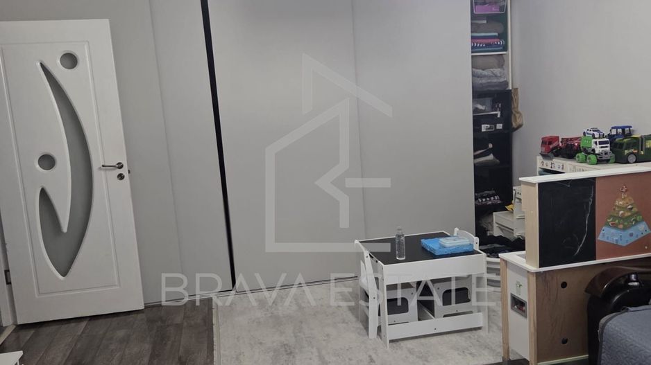 Apartament 2 camere, 52mp, parcare, balcon, zona Florilor - Poză 8