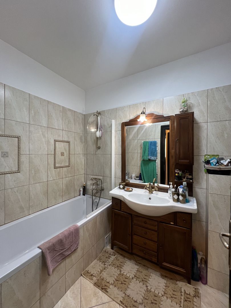 Apartament 3 camere - 130.000 euro - Poză 4