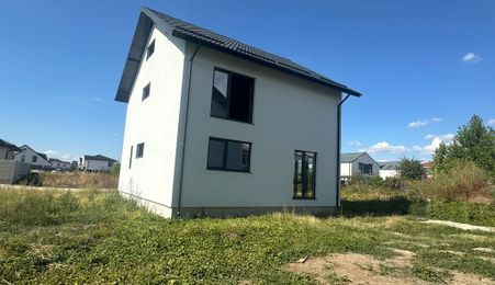 Casă individuală modernă în Otopeni – 190 mp construiți + mansardă locuibilă