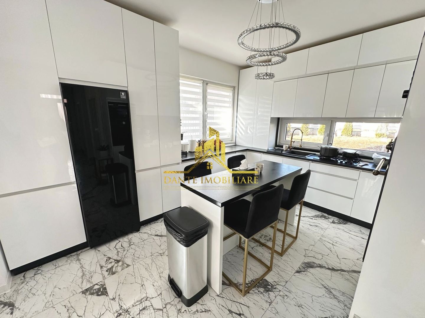 Casa individuala, 5 camere, mobilata lux, utrafinisata, Chinteni - Poză 27