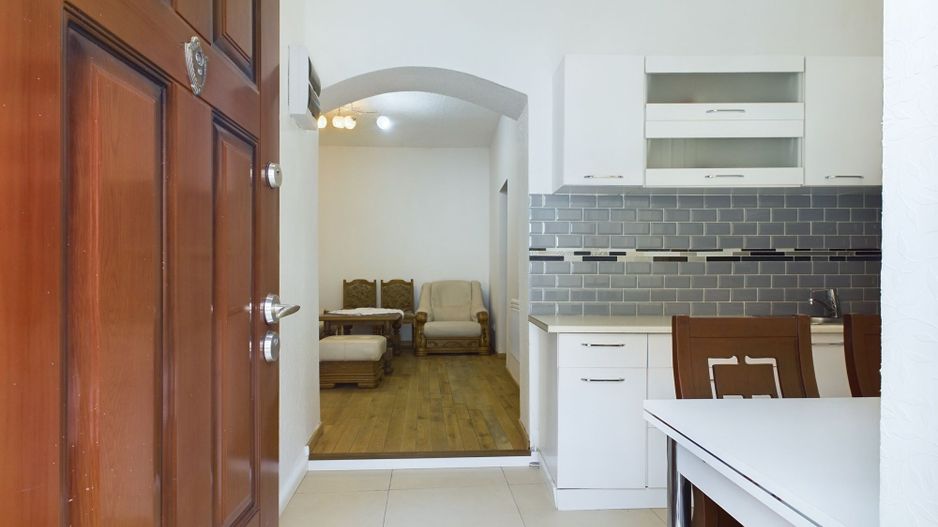 Casă cu 4 camere, renovată, în zona Gării de Nord - Poză 2