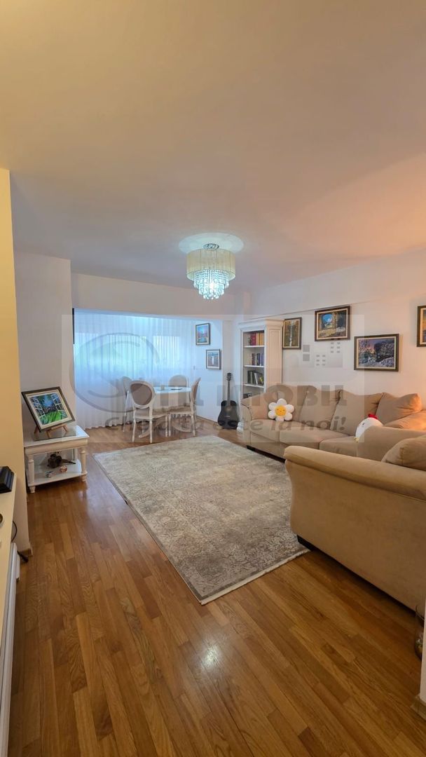 Apartament 3 camere - Centru - 77mp - 2bai - Poză 4