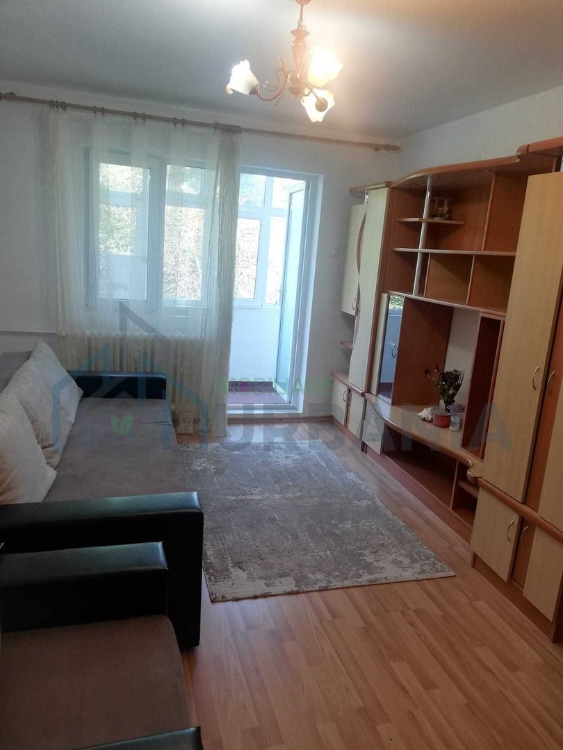 Cameră de închiriat în apartament mobilat, zona Tătărași-Dispecer, Iași - Poză 1