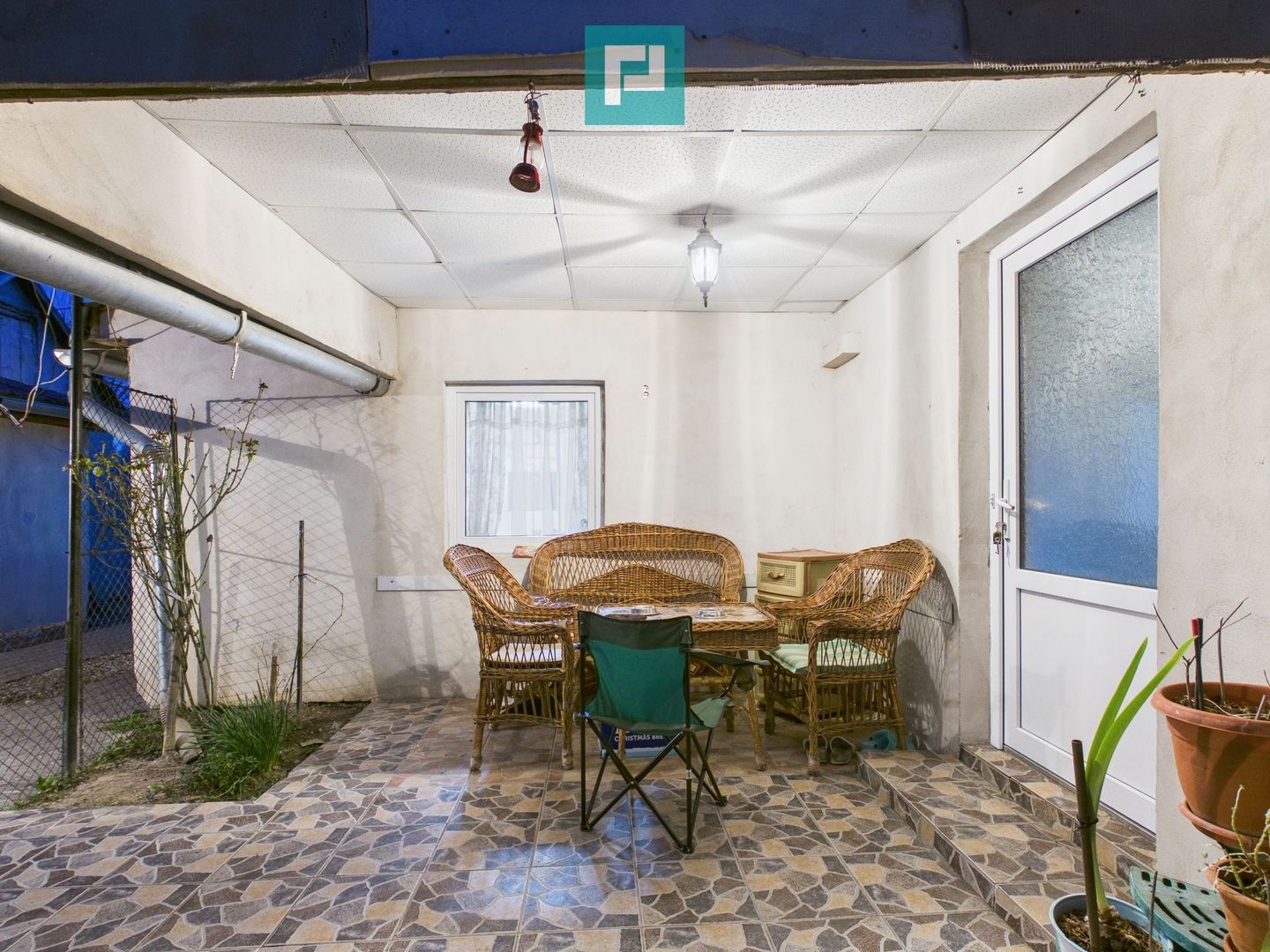 Casă cu 3 camere și teren de 700 mp în Cermei - Poză 5