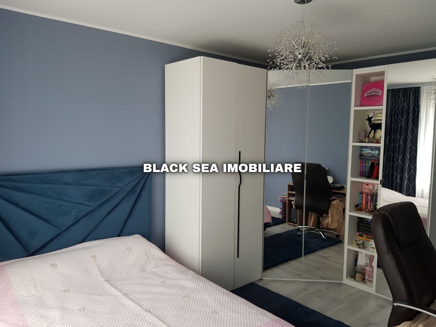 Apartament 3 Camere – 90 mp utili – Două Locuri de Parcare – - Poză 2