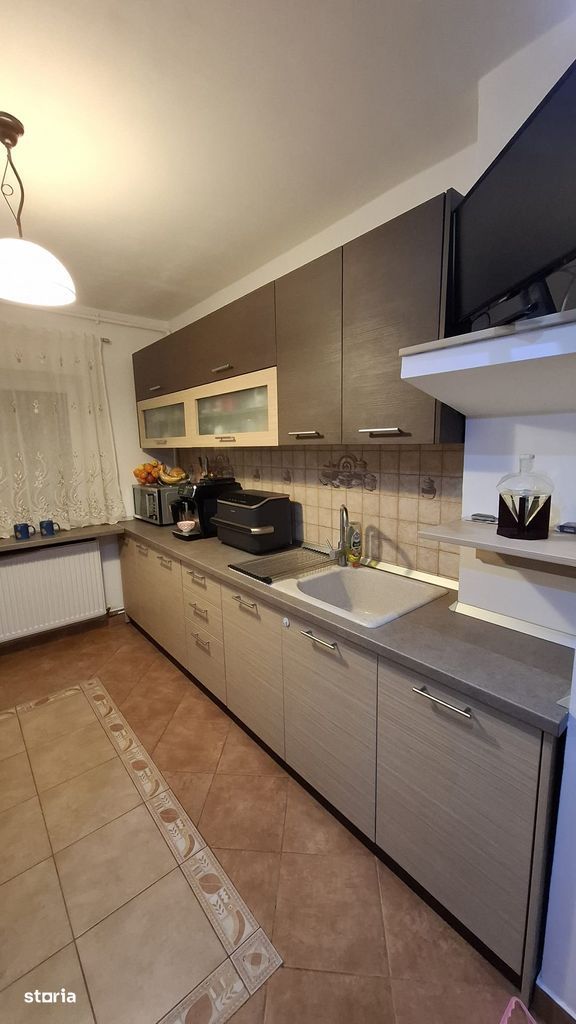 Apartament 3 camere  zona Dambovita - Poză 4