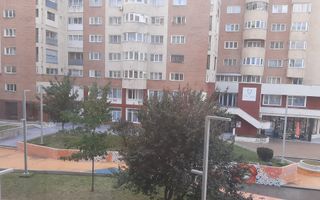 Vanzare 3 camere complet renovat zona pietonala Racadau - Poză 5