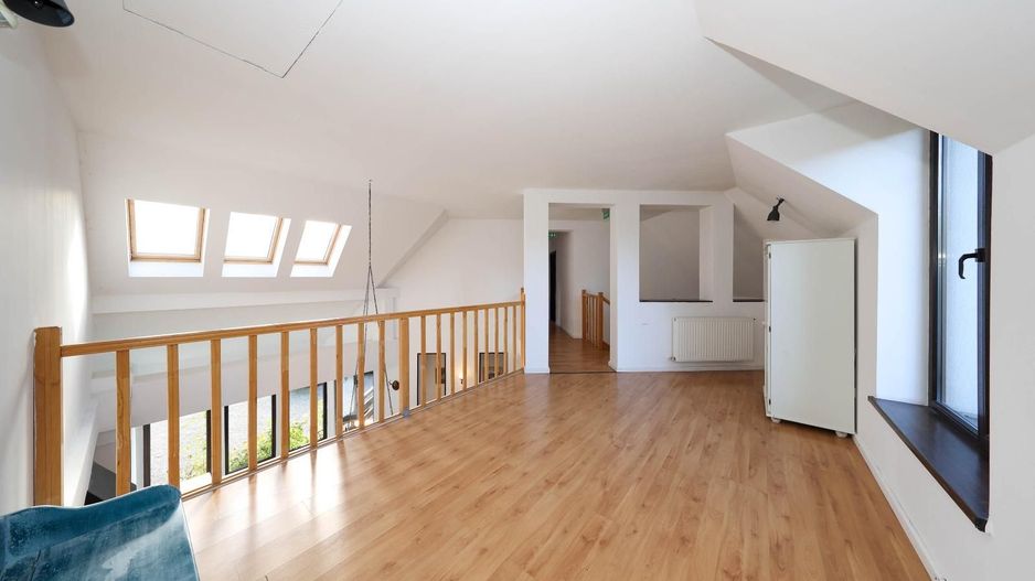 Vilă spațioasă de vânzare în Predeluț, Bran | 2000mp - Poză 33