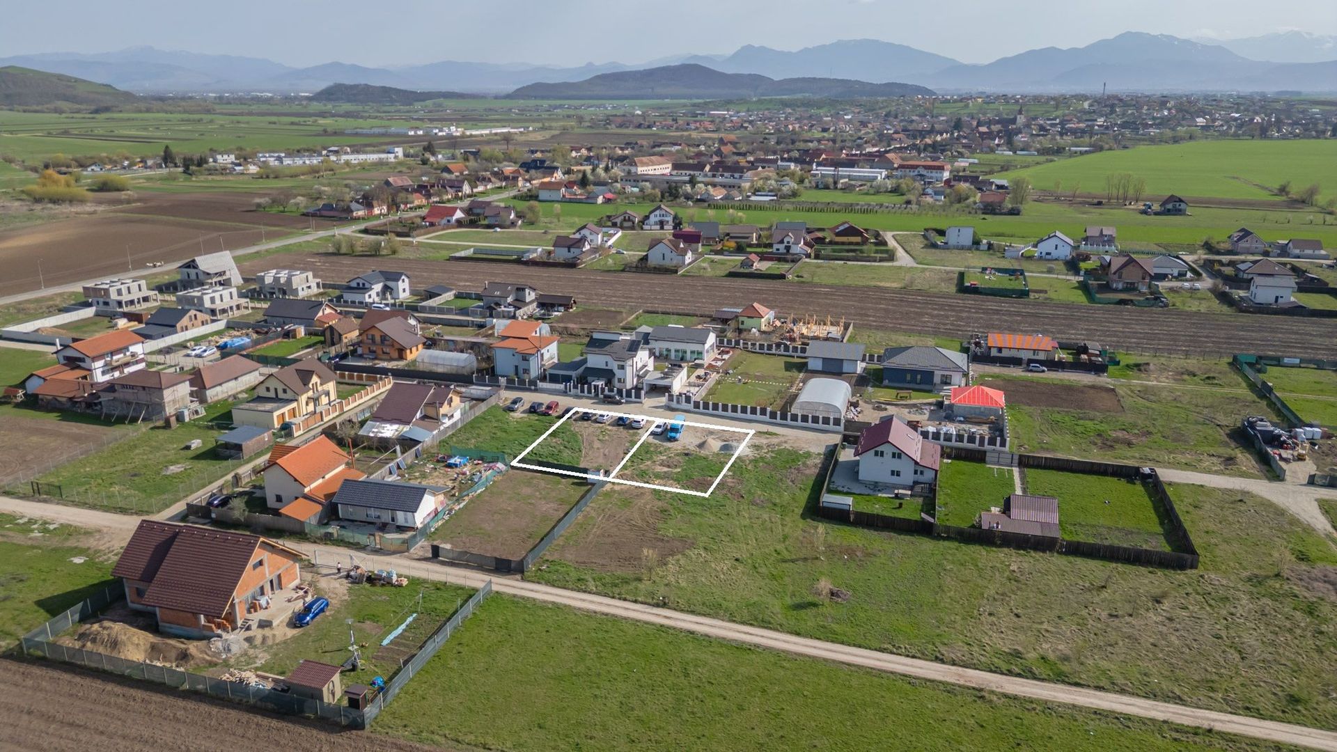 Teren 479 mp pentru construcții locuințe, Bod, utilități la stradă - Poză 1