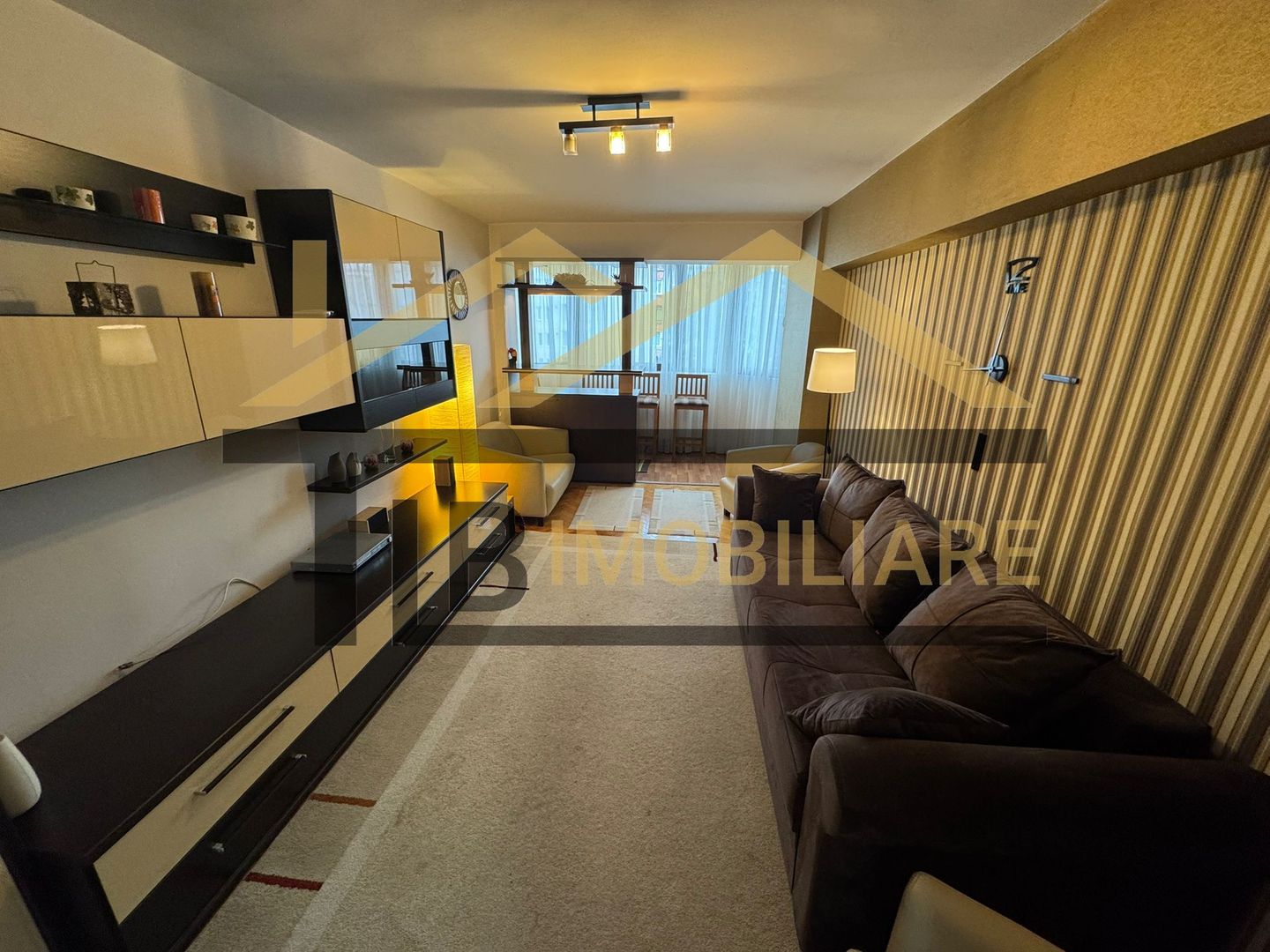 Apartament cu 3 camere, 75 mp, Zona Diamant - Poză 1