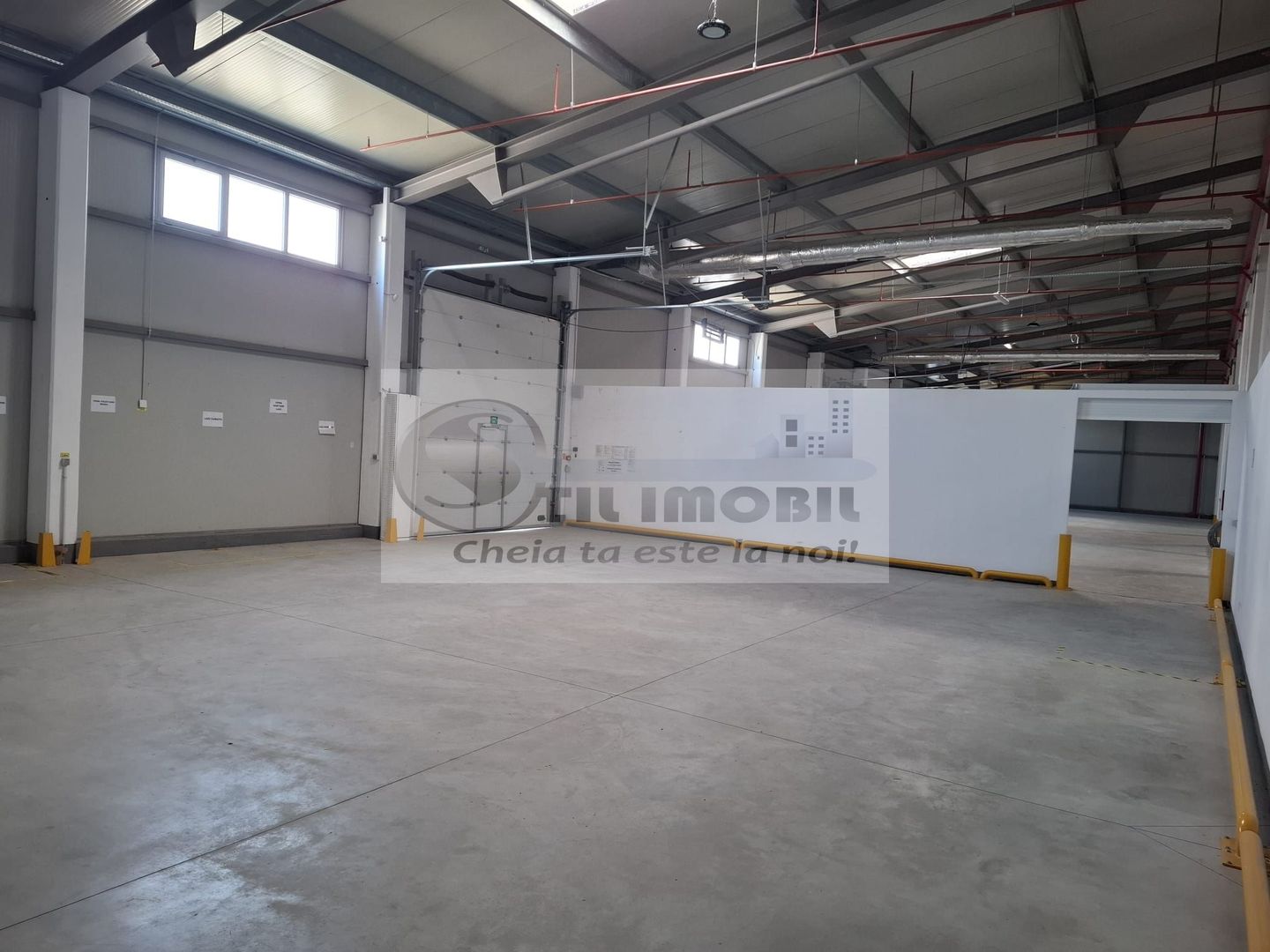 Spatiu depozitare de inchiriat,  suprafata 1600mp +200mp birou - Poză 3