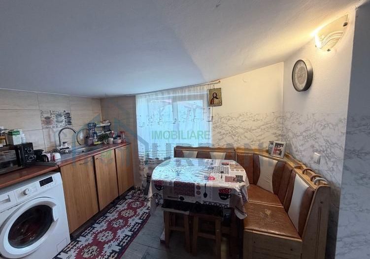 Casă de vânzare în Comuna Strunga, județul Iași - Poză 11