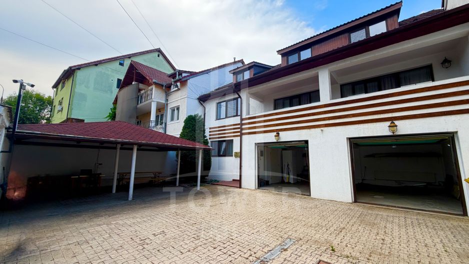 Casă premium de vânzare- zona Ștrand - Poză 1