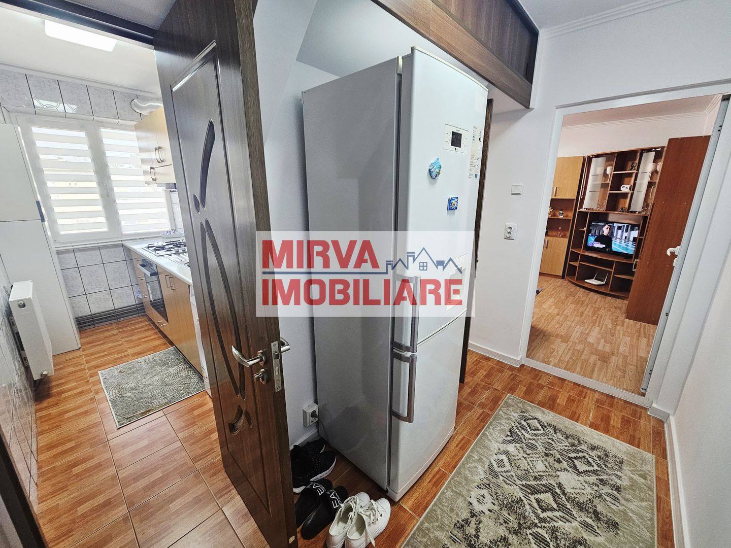 Apartament cochet 2 camere în Plopeni 🏡 Vedere spre pădure 🌲 - Poză 8