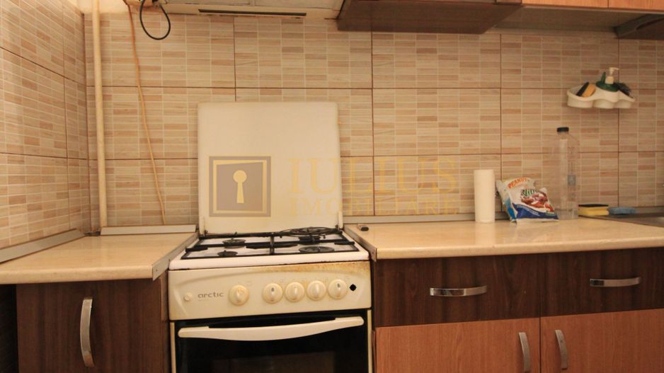 Zona Traian, 3 camere, centrala proprie - Poză 13