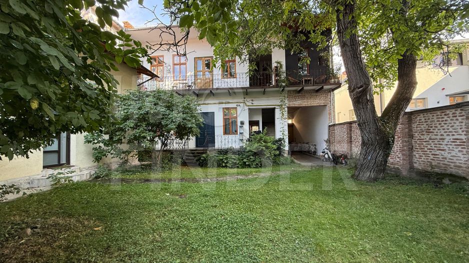 Studio cochet cu zonă de dormit și curte interioară, în centrul Clujului - Poză 18