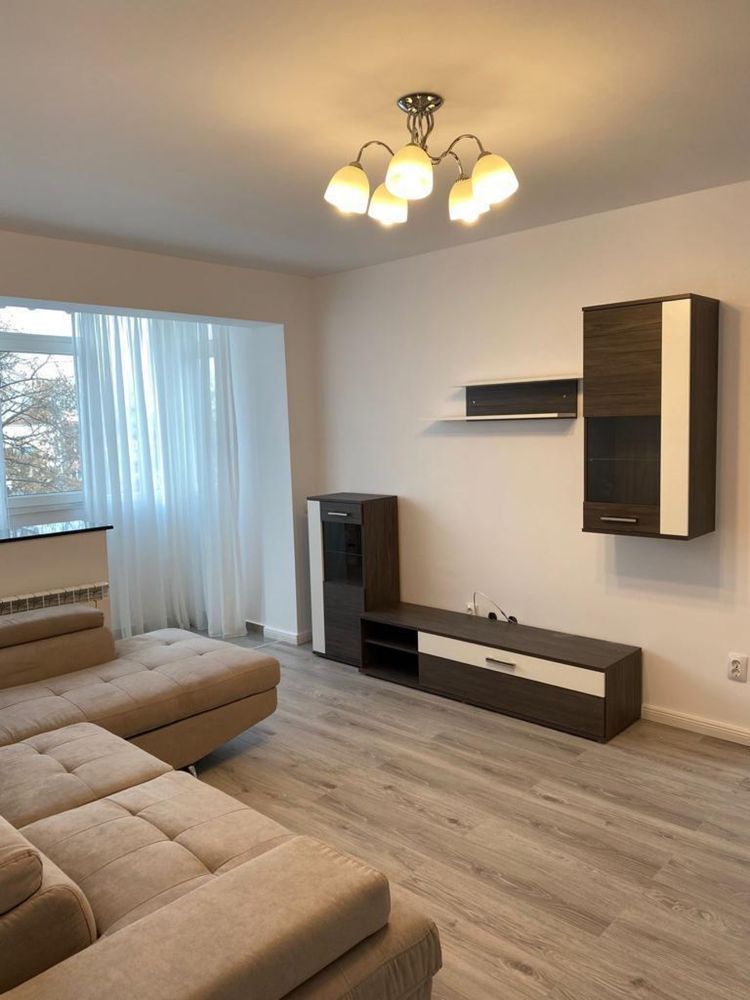 Ag BRASADAS închiriază ap 2 cam et 4 Piata Victoriei. - Poză 2