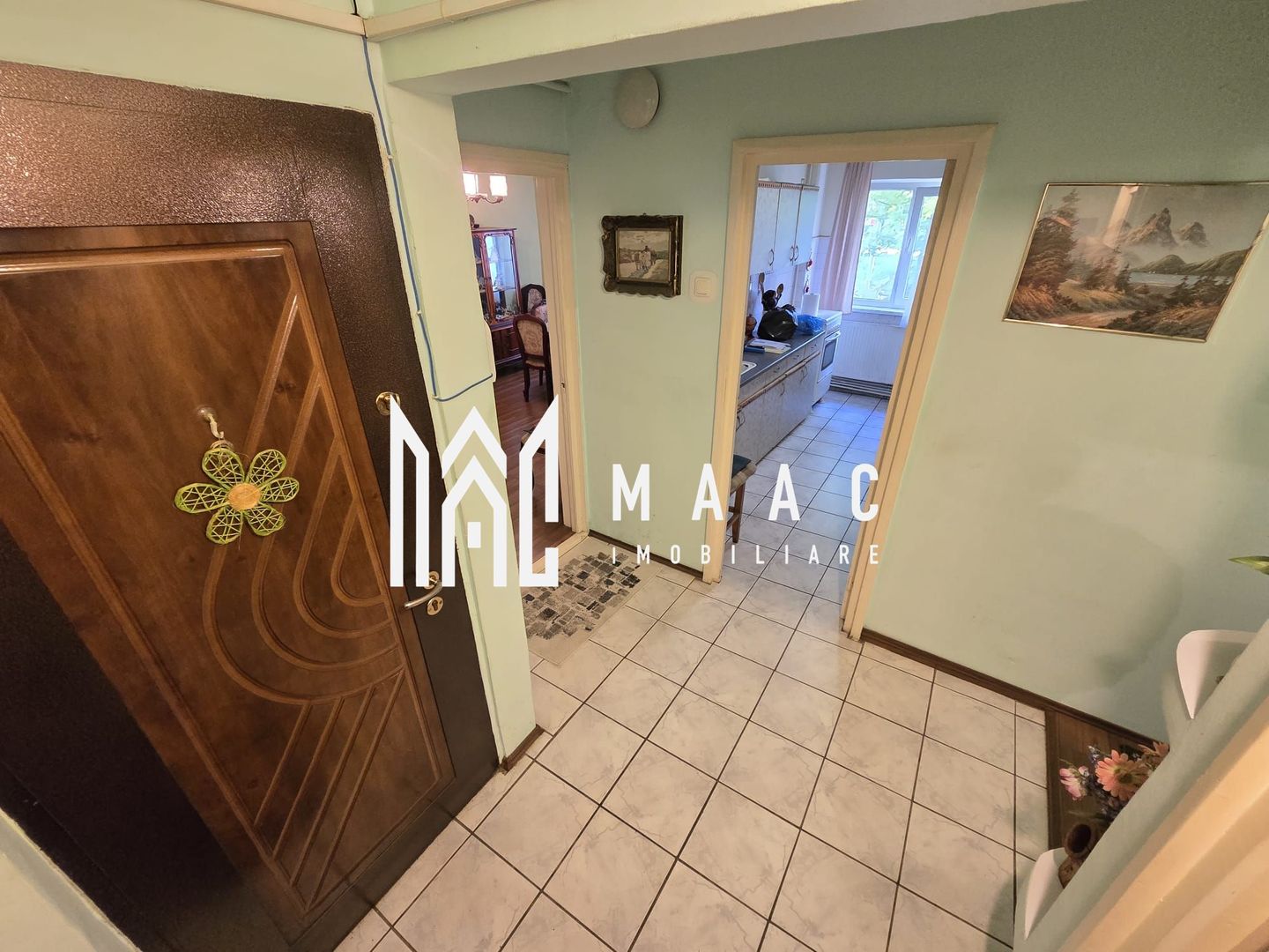 Apartament 3 camere decomandate 2 bai Zona Strand - Poză 11