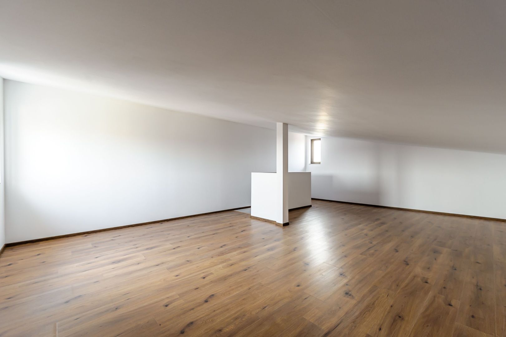 DUPLEX ÎN VILĂ NOUĂ CARTIER VIA CARMINA VLADIMIRESCU - Poză 10