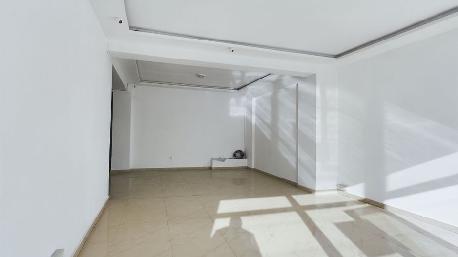 Spatiu comercial 70 mp - Poză 3