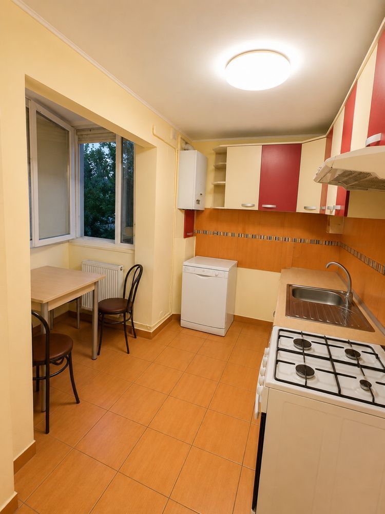 BRASADAS vinde ap 3 cam etaj 1 Burdea. - Poză 7