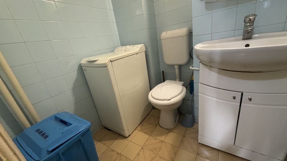 Decomandat in zona Dambovita - Poză 9