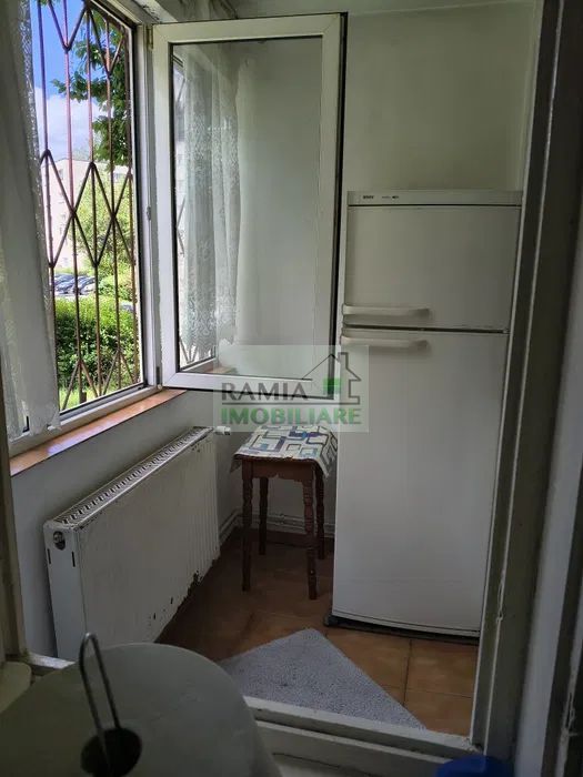Garsonieră 30 mp, parter înalt, centrală proprie, ideală investiție - Poză 5