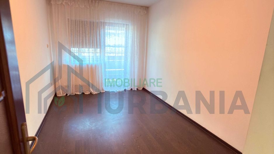 Apartament 3 camere de vanzare Bucium - Poză 3
