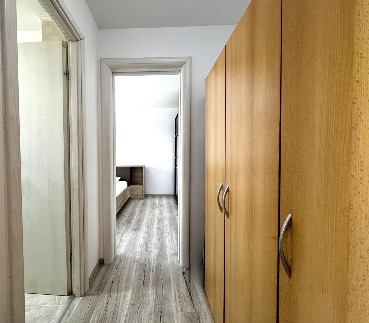 Apartament 4 camere, spațios, in zona Centralǎ- Piața Mǎrǎști - Poză 9
