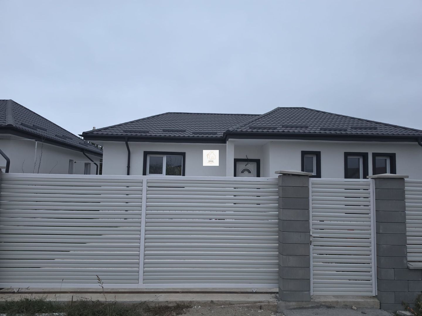 Casa 4 camere Crevedia - Poză 14
