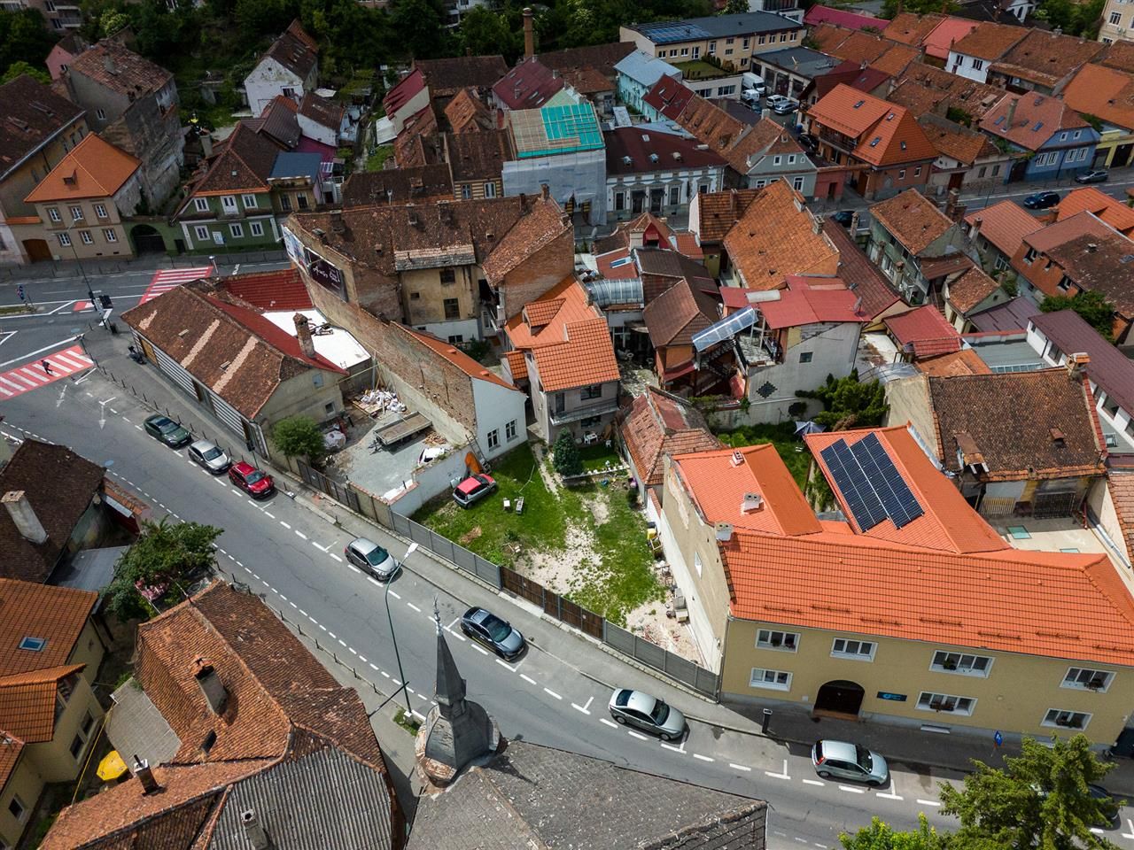 Imobil doua camere in casa+spatiu comercial+teren 270 mp  cu CF separat - Poză 8