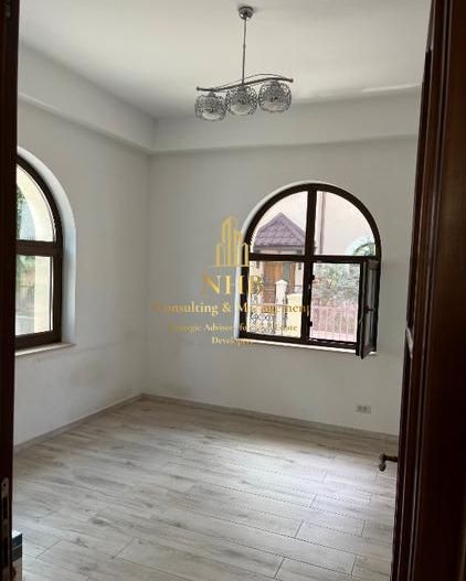 Vilă 6 camere - Unirii - Mitropoliei - Poză 2