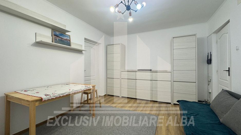 Apartament 3 camere | De inchiriat | 52 mp | Renovat Complet | Cetate - Poză 1