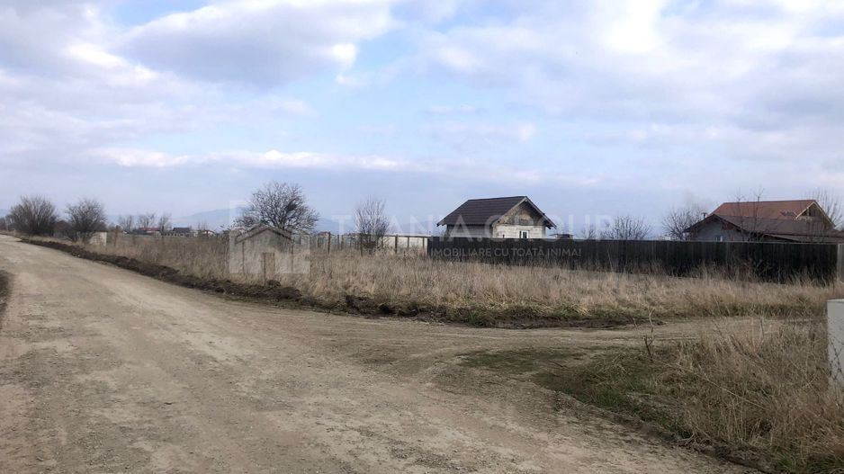 Teren intravilan, zona de case, COMISION 0 - Harman, Brasov - Poză 1