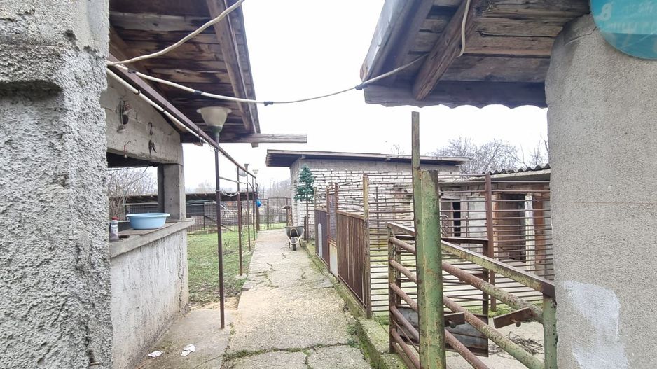 Teren Stradal Cu utilitati - Poză 4