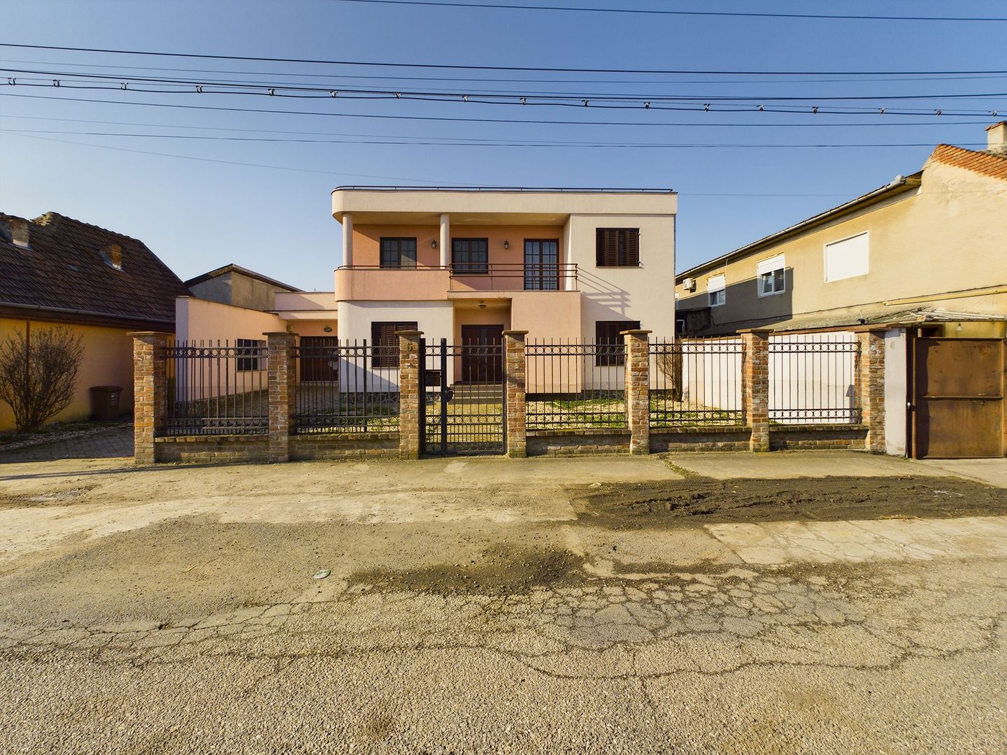 Vilă 6 camere zona Tabacovici - Poză 2