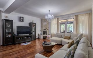Vilă renovată P+1+M  | Foișor vitrat, grădină și jacuzzi - Poză 2