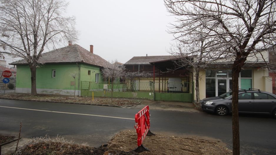 Imobil  cu destinatie mixta - Poză 42