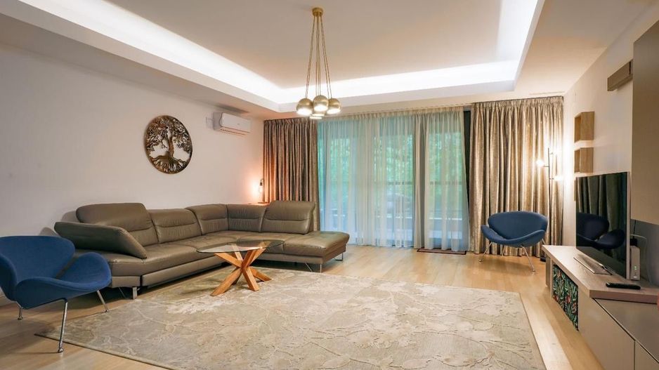Chirie I Apartament unic de 3 camere | Vedere directă pădure I 127 mp - Poză 1