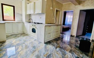 Casă spațioasă, mobilată și utilată în Năvodari Nord-Vest - Poză 9