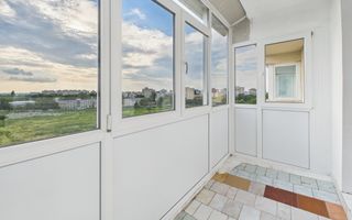 Apartament cu 3 camere de vânzare în zona Giurgiului - Poză 8