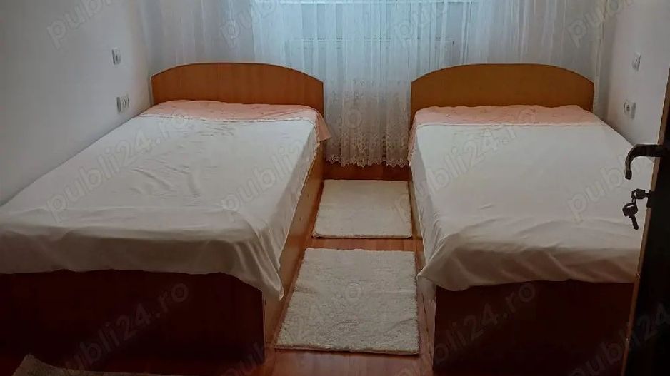Apartament 4 camere, decomandat, etaj 3/4 - IC Frimu - Poză 8